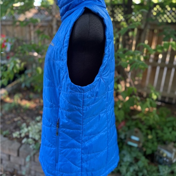 Columbia Quilted Bright Blue Women’s Vest. Size XL. - Picture 4 of 15